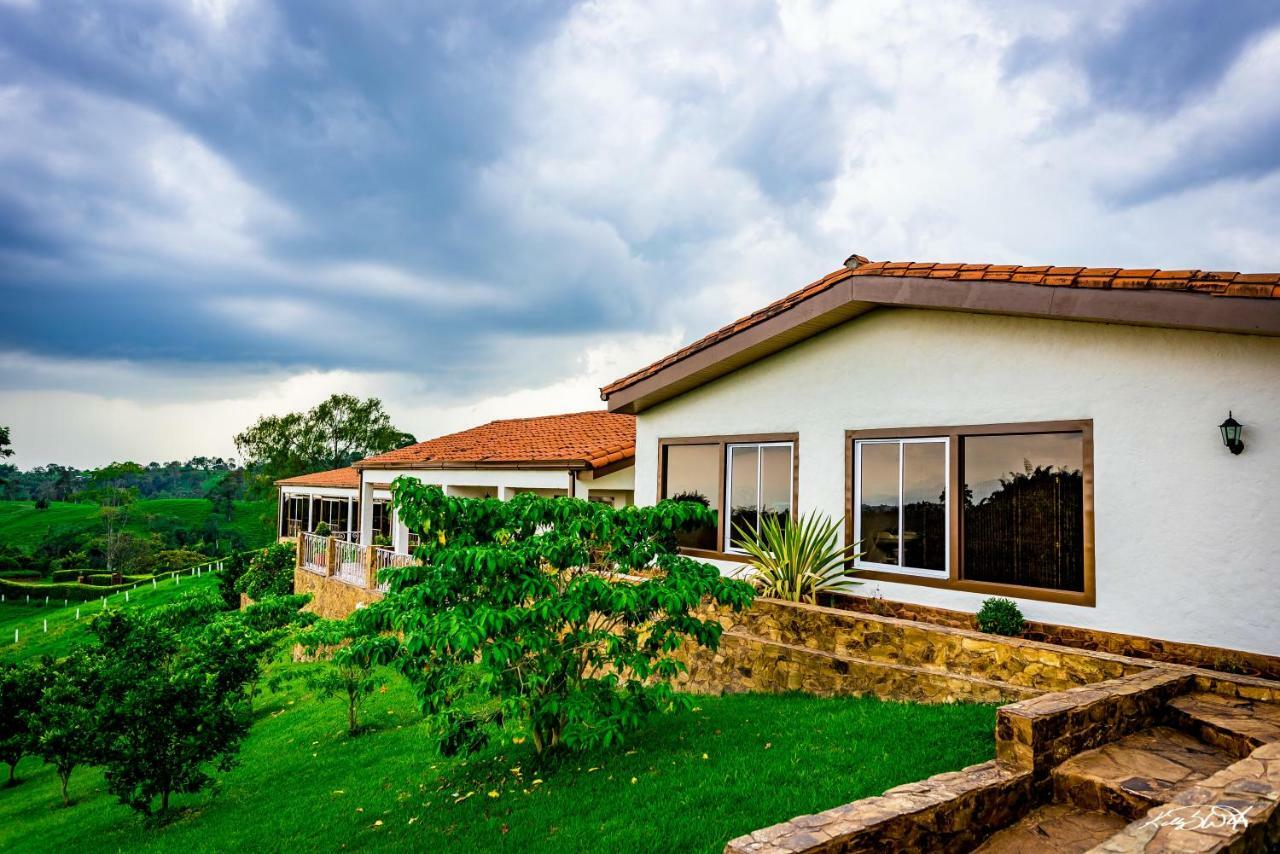 Hotel Estrella Del Monte Armênia Exterior foto