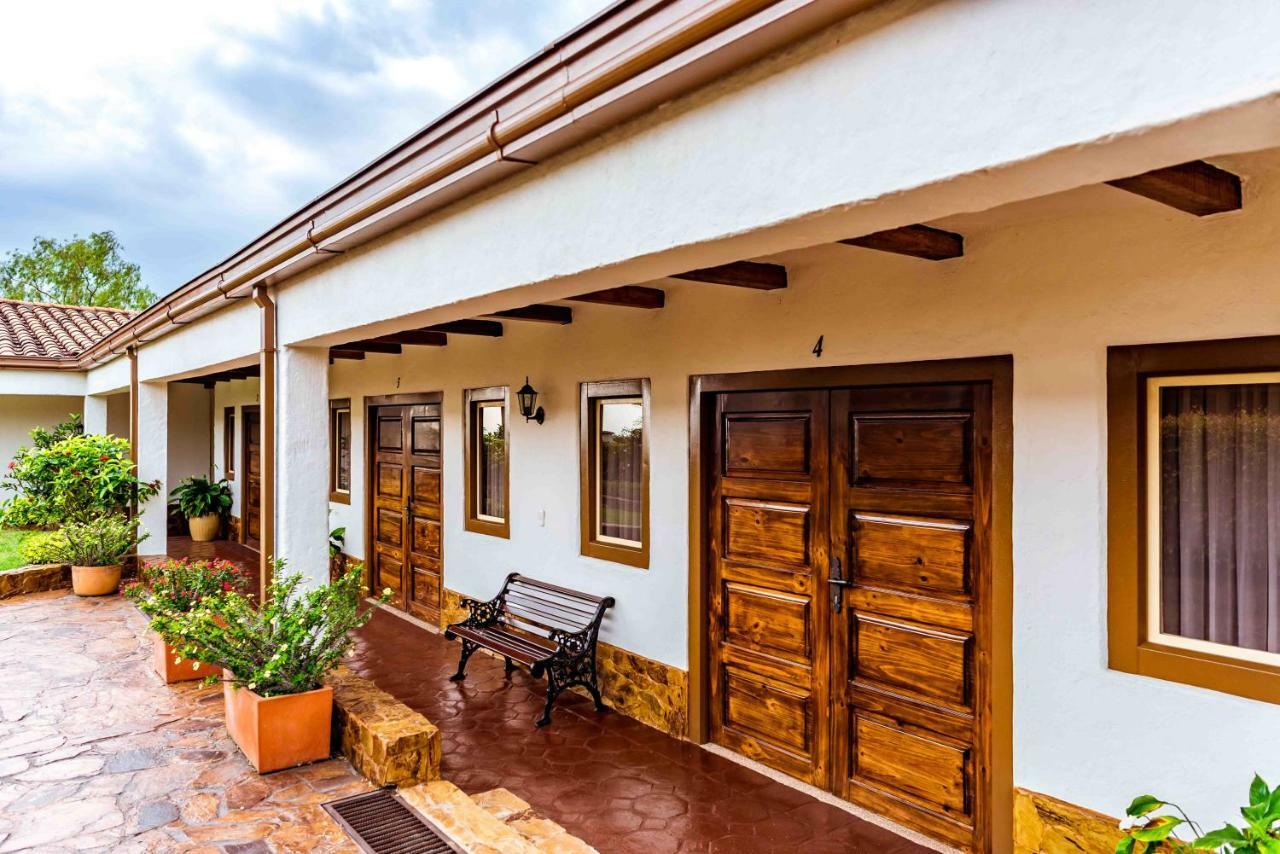 Hotel Estrella Del Monte Armênia Exterior foto