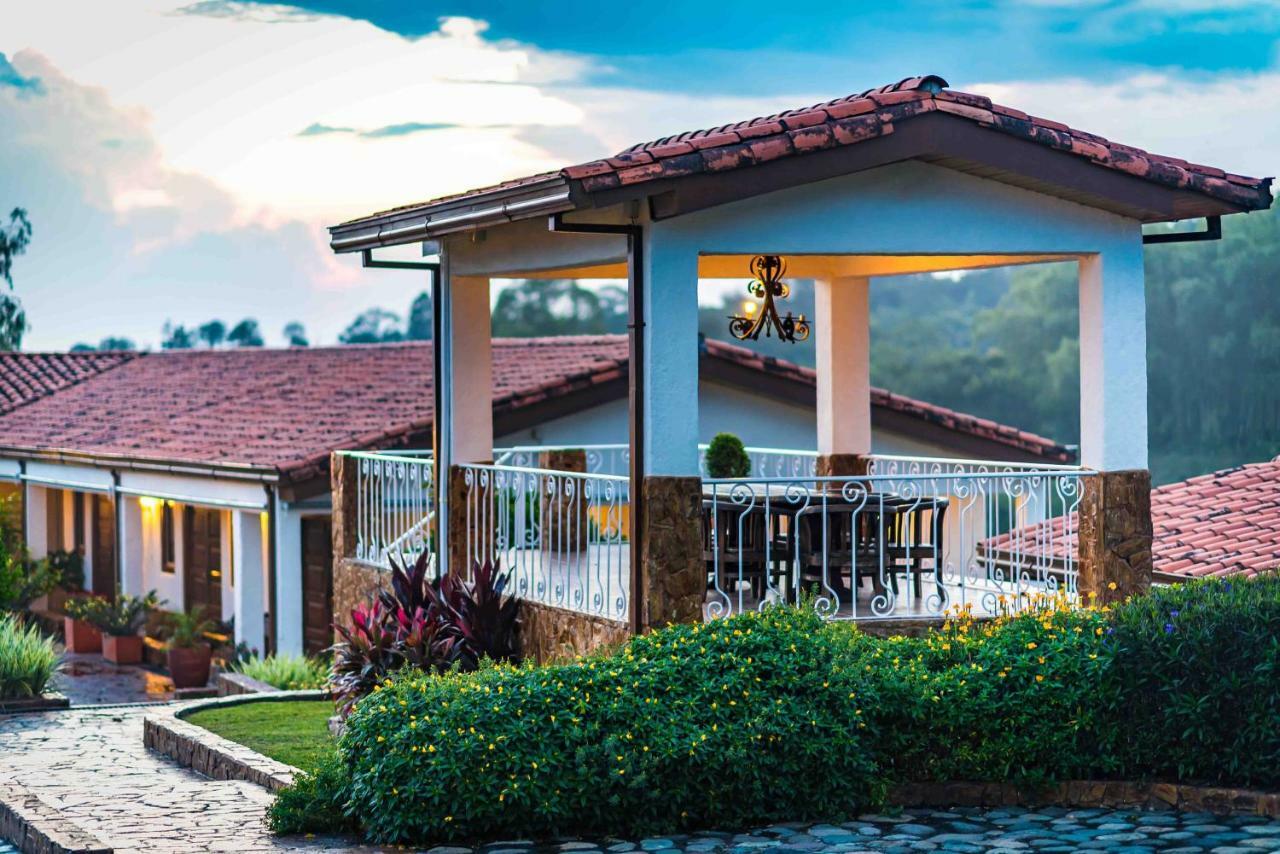 Hotel Estrella Del Monte Armênia Exterior foto